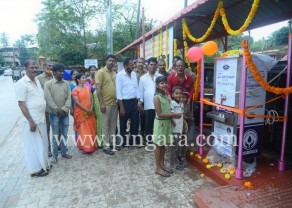 Inaguration of Water Purifier by children of auto drivers.jpg
