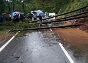 15-roads-including-two-national-highways-closed-in-Himachal.jpg