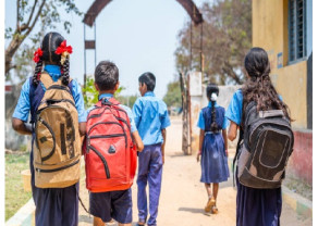 Schoolstarts_2305.jpg